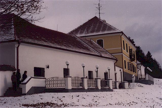 Rekonstrukce farního areálu ZÁTOÒ u Èeského Krumlova