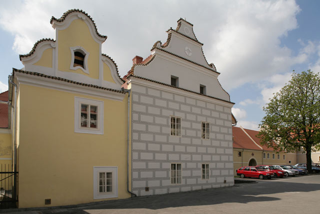 Muzeum Dobrovice - rekonstrukce a dostavba hospod��sk�ho dvora ze 16.stolet� 