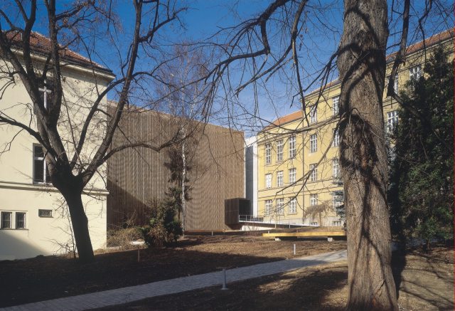 Faculty of Arts Library, Masaryk University, Brno (10×)
