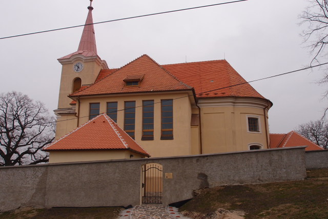 Kostel nejsv.Trojice Kuželov -  spolupráce na arch.øešení úprav dostavby a okolí